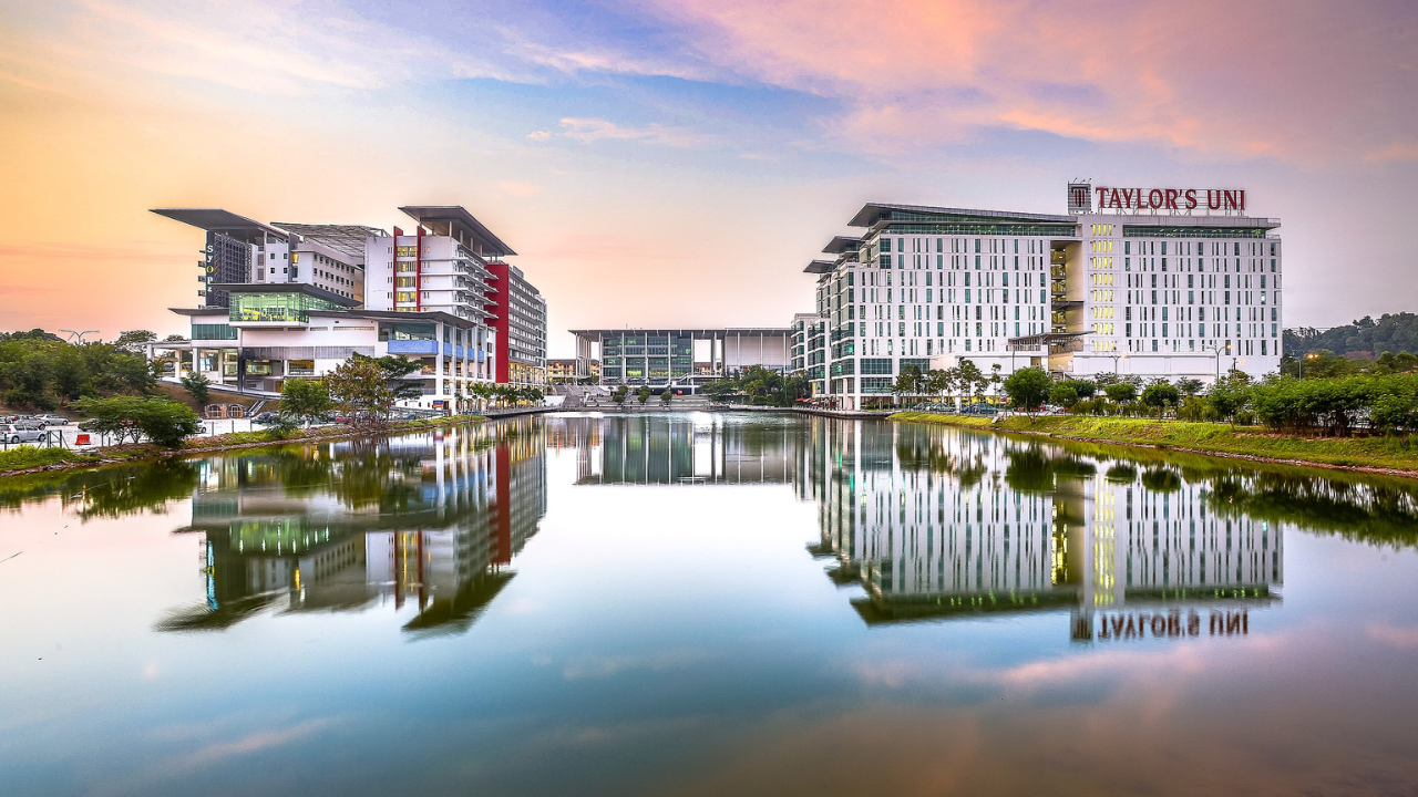 University Campus 4
